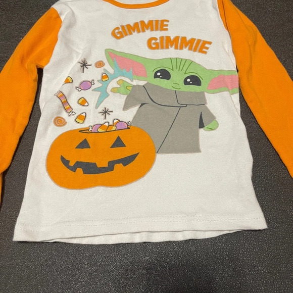 Star Wars Baby Yoda Girl's Glow Halloween Pajama shirt size 8 - Picture 2 of 4